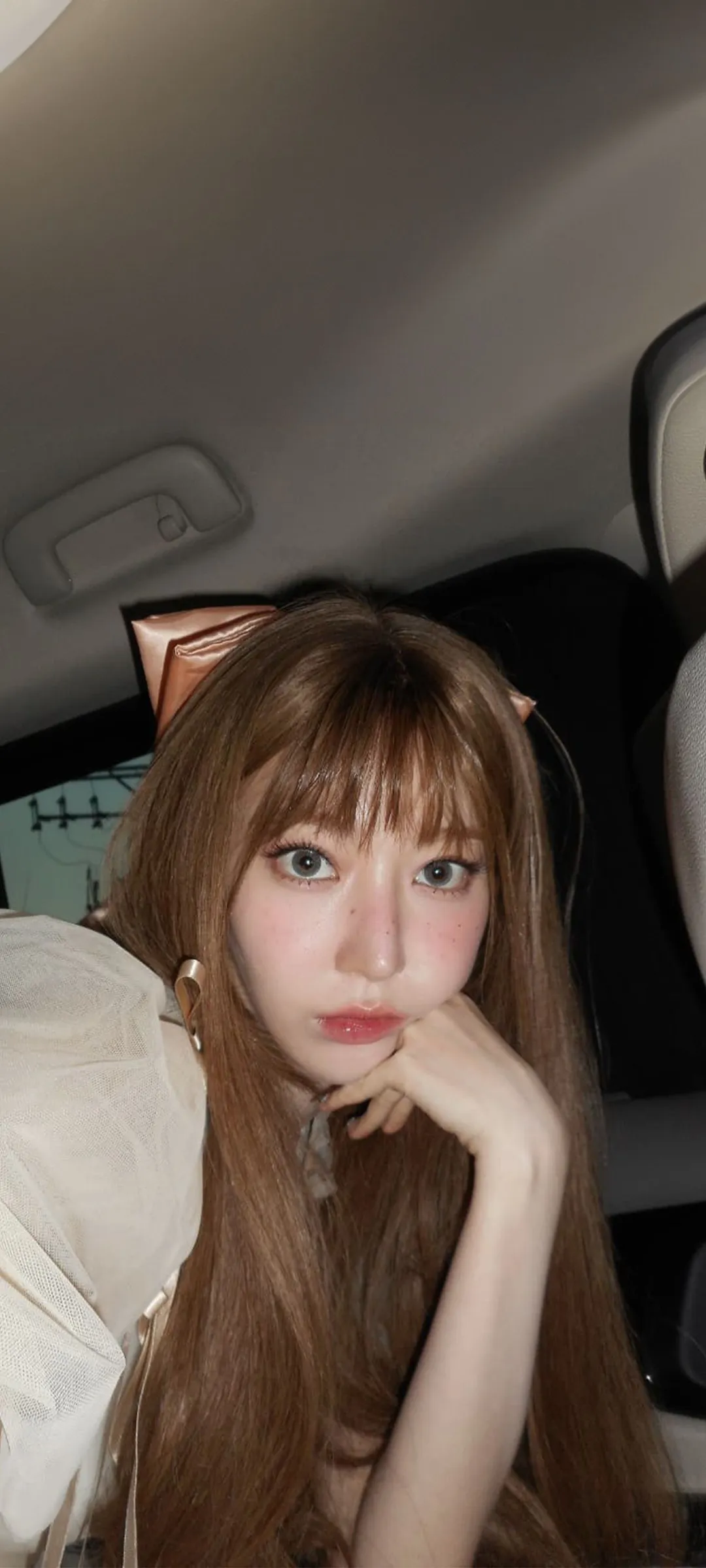 Fond d'écran de verrouillage mobile Sakura Miyawaki 4K HD télécharger — IZ*ONE, LE SSERAFIM