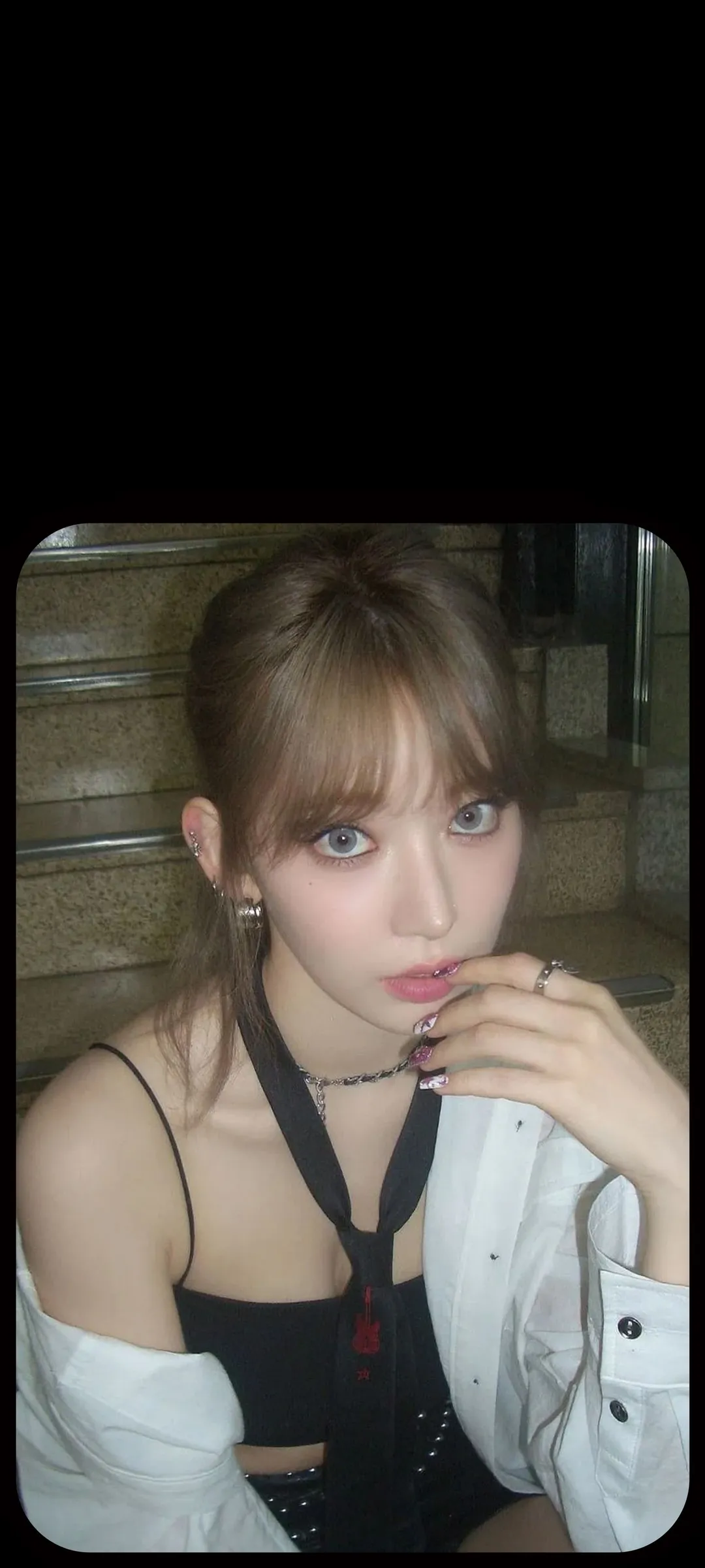 Fond d'écran de verrouillage mobile Sakura Miyawaki 4K HD télécharger — IZ*ONE, LE SSERAFIM