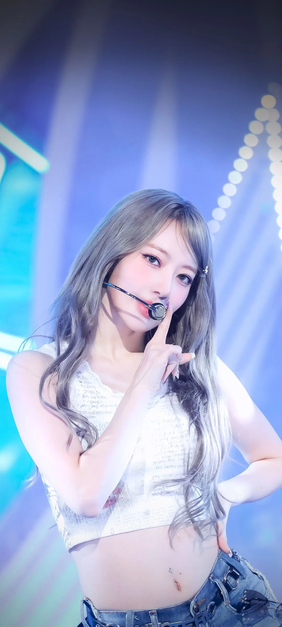Fond d'écran de verrouillage mobile Sakura Miyawaki 4K HD télécharger — IZ*ONE, LE SSERAFIM