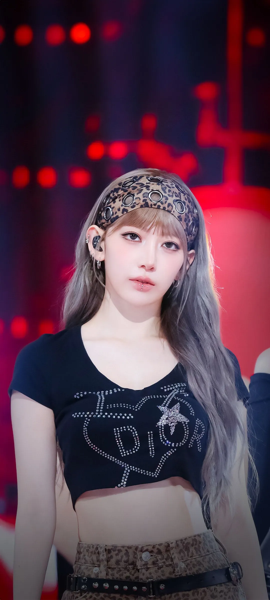 Fond d'écran de verrouillage mobile Sakura Miyawaki 4K HD télécharger — IZ*ONE, LE SSERAFIM