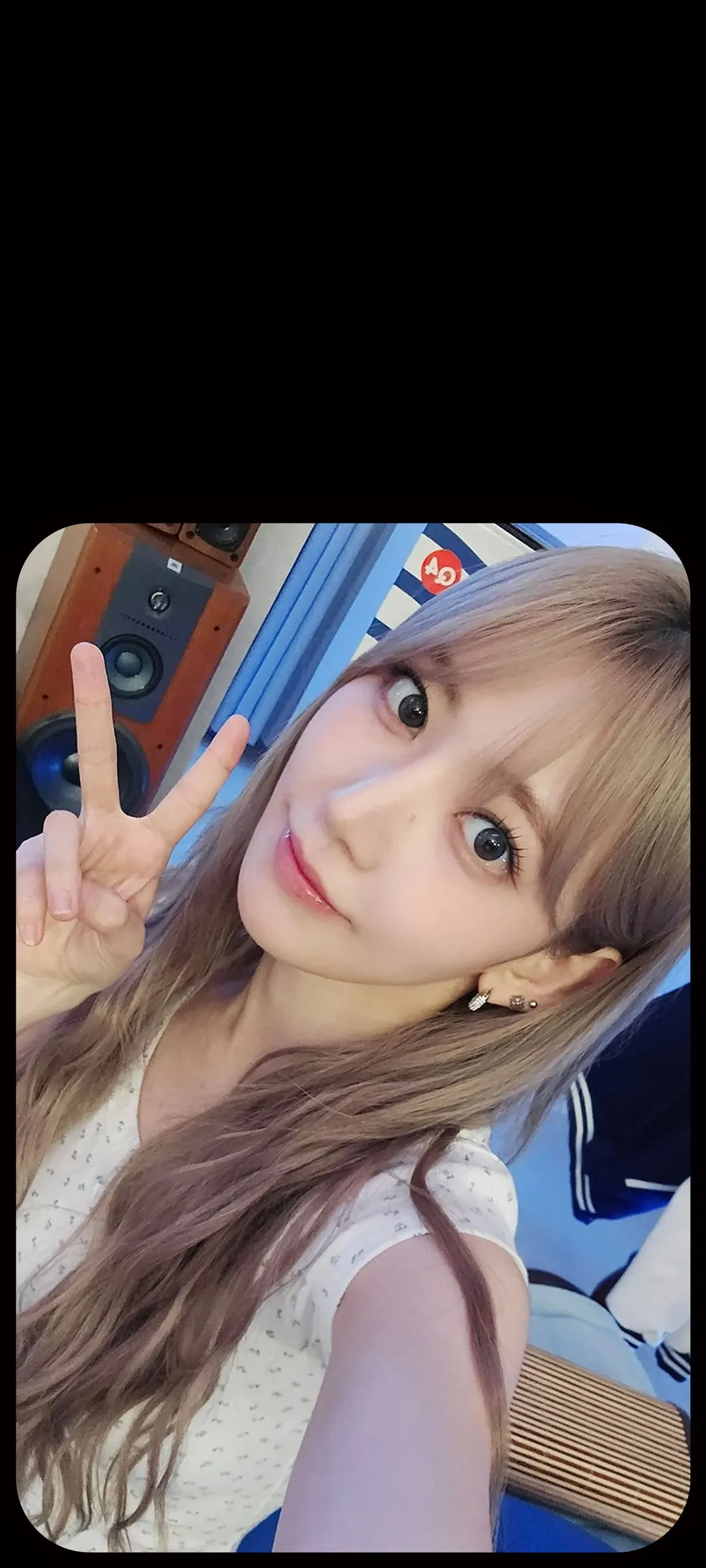 Fond d'écran de verrouillage mobile Sakura Miyawaki 4K HD télécharger — IZ*ONE, LE SSERAFIM