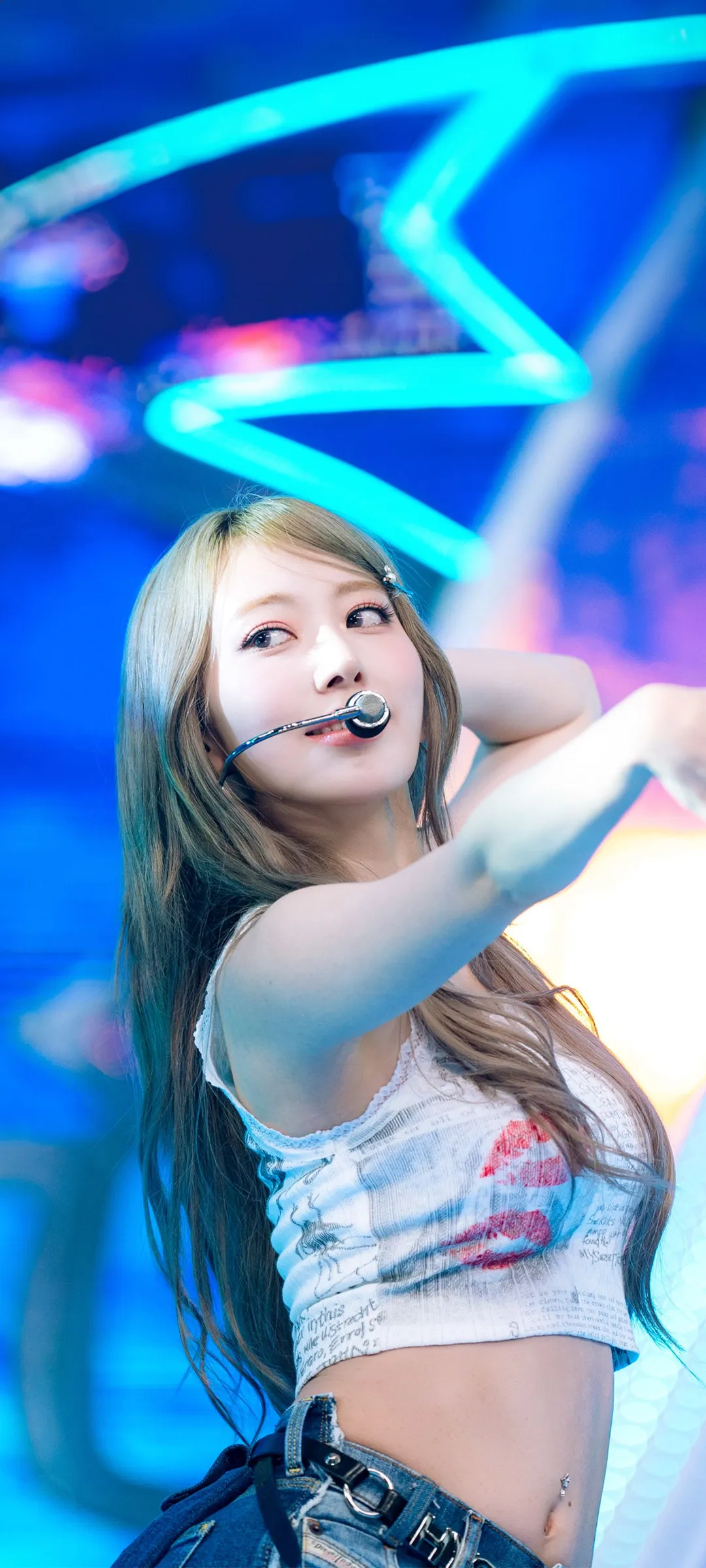 Fond d'écran de verrouillage mobile Sakura Miyawaki 4K HD télécharger — IZ*ONE, LE SSERAFIM