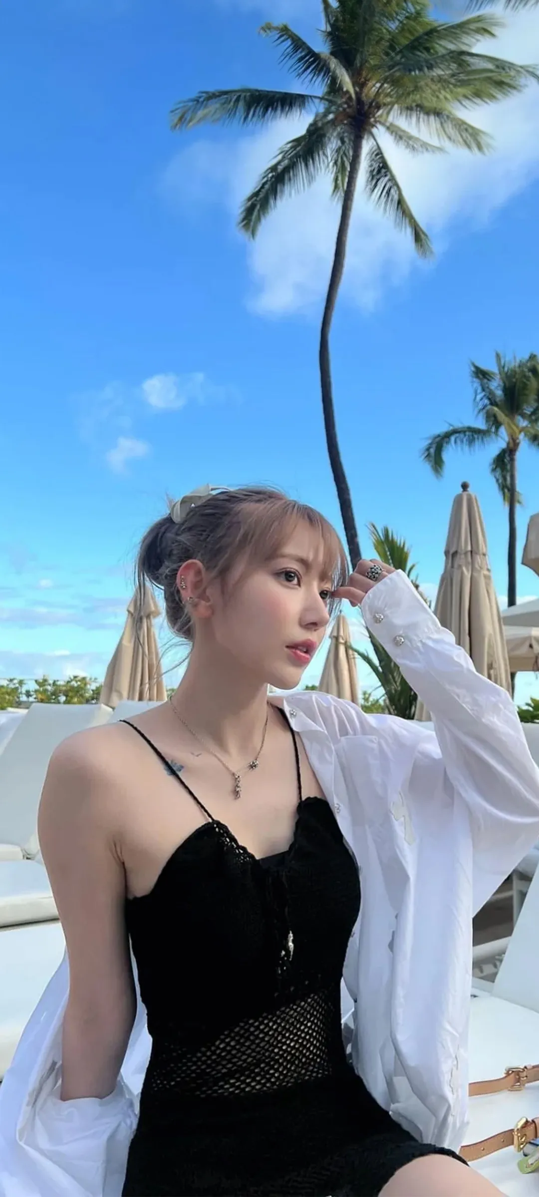 Fond d'écran de verrouillage mobile Sakura Miyawaki 4K HD télécharger — IZ*ONE, LE SSERAFIM