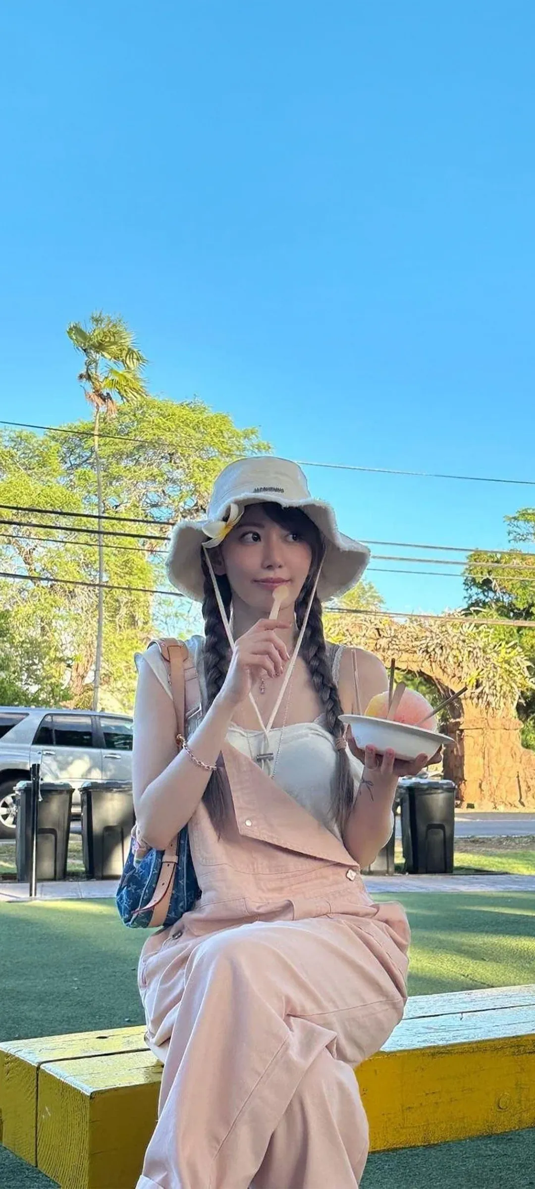 Fond d'écran de verrouillage mobile Sakura Miyawaki 4K HD télécharger — IZ*ONE, LE SSERAFIM