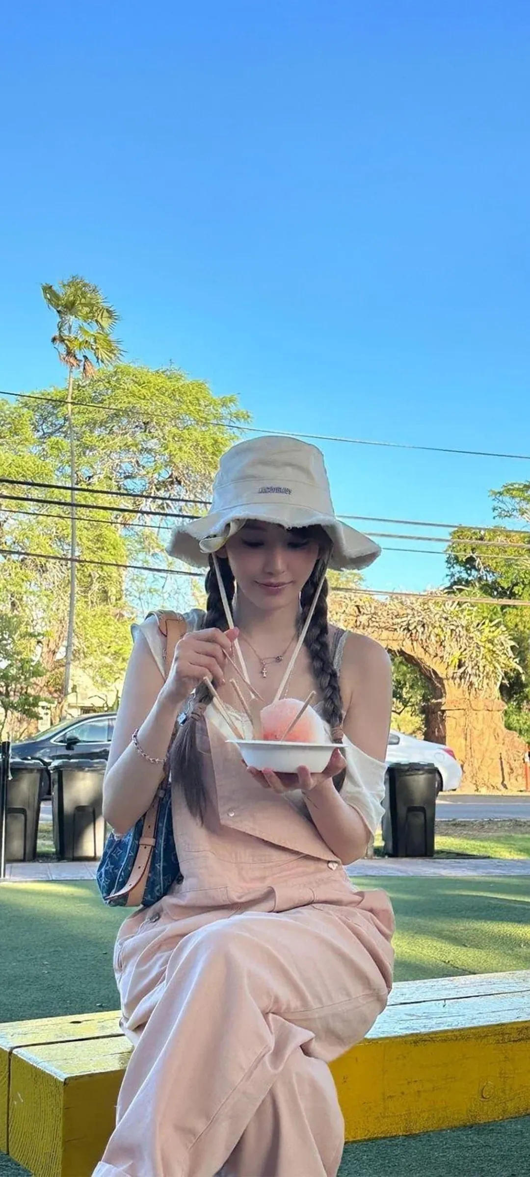 Fond d'écran de verrouillage mobile Sakura Miyawaki 4K HD télécharger — IZ*ONE, LE SSERAFIM