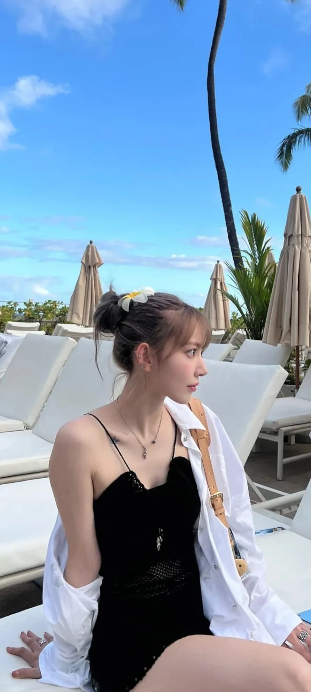 Fond d'écran de verrouillage mobile Sakura Miyawaki 4K HD télécharger — IZ*ONE, LE SSERAFIM