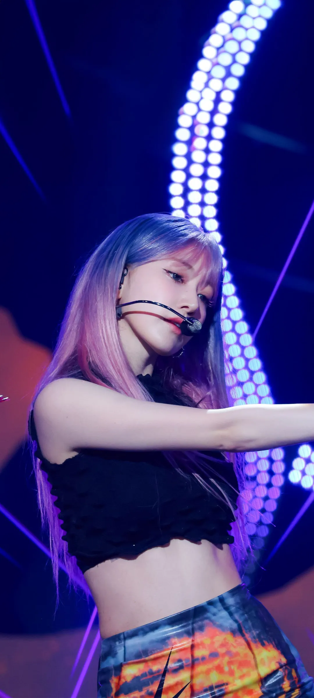 Fond d'écran de verrouillage mobile Sakura Miyawaki 4K HD télécharger — IZ*ONE, LE SSERAFIM