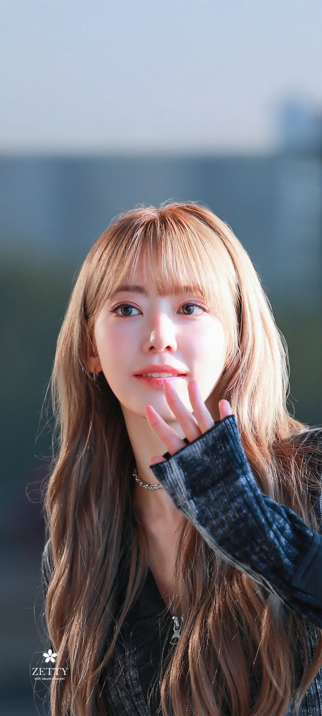 Fond d'écran de verrouillage mobile Sakura Miyawaki 4K HD télécharger — IZ*ONE, LE SSERAFIM