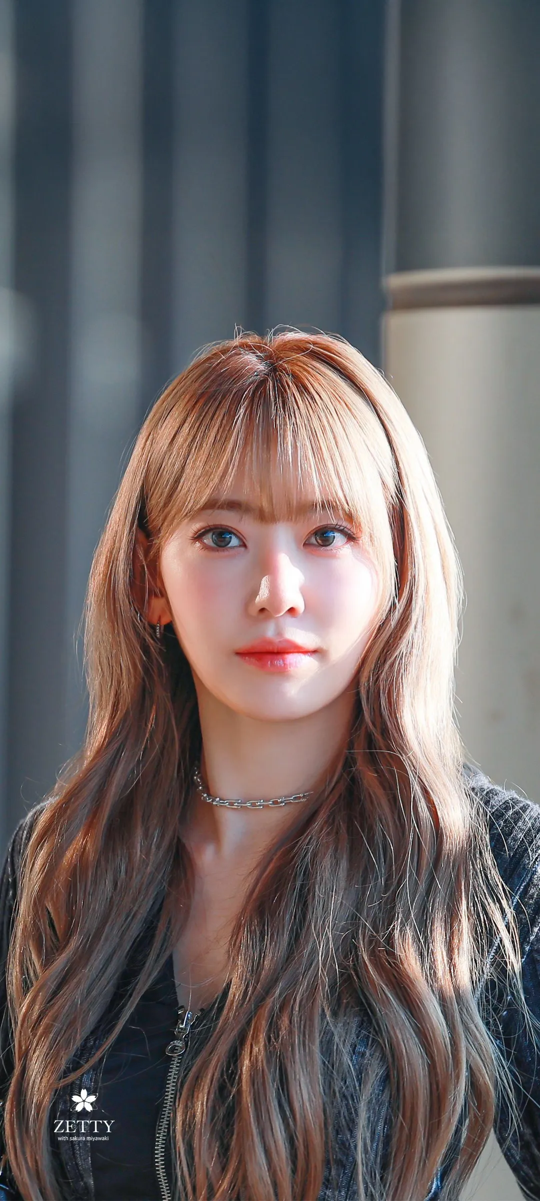 Fond d'écran de verrouillage mobile Sakura Miyawaki 4K HD télécharger — IZ*ONE, LE SSERAFIM