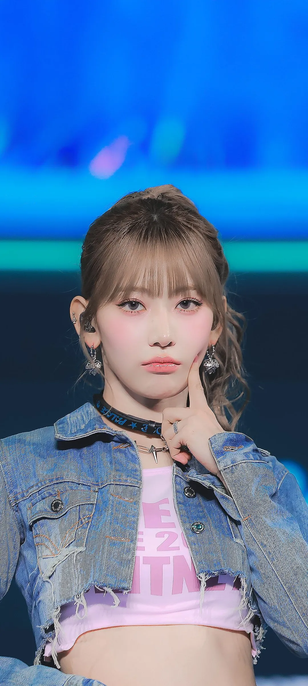 Fond d'écran de verrouillage mobile Sakura Miyawaki 4K HD télécharger — IZ*ONE, LE SSERAFIM