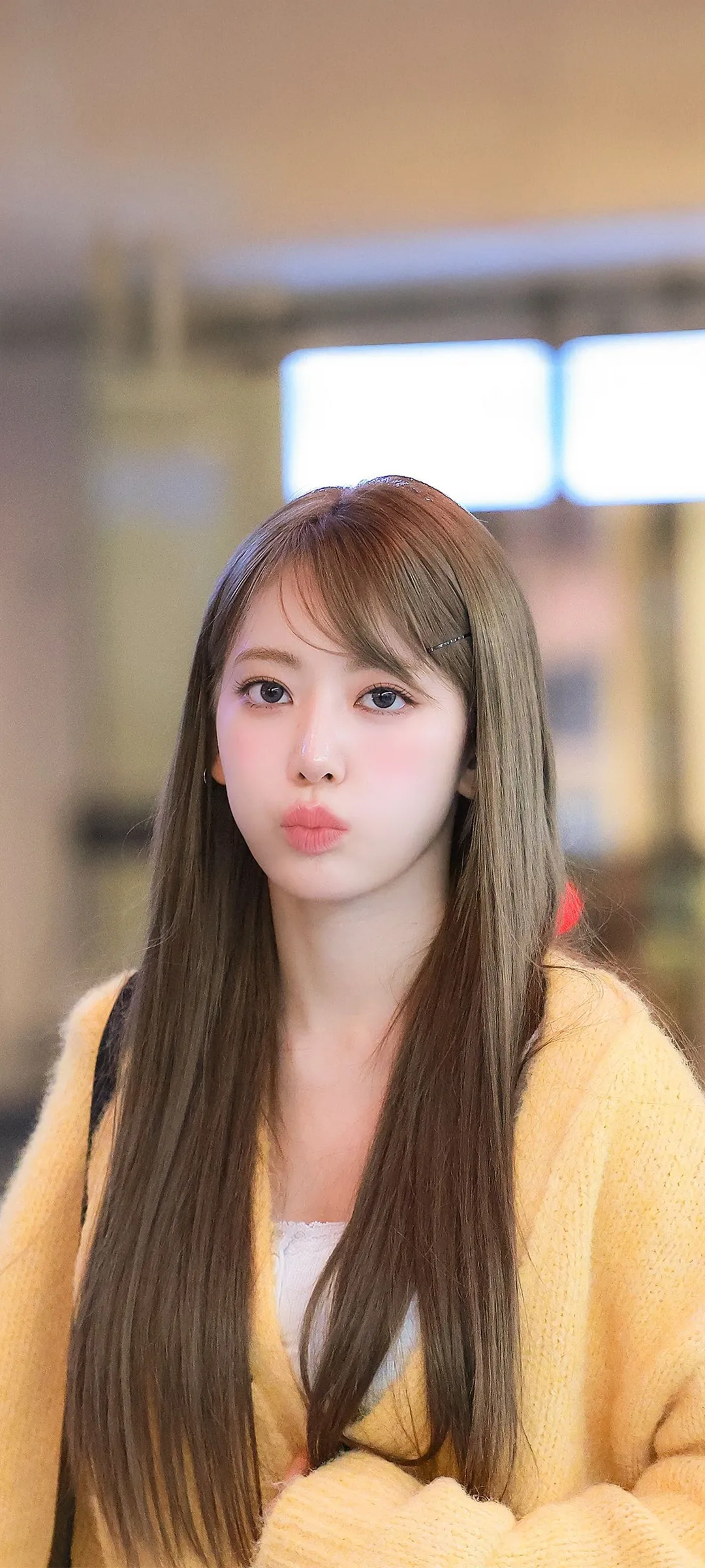Fond d'écran de verrouillage mobile Sakura Miyawaki 4K HD télécharger — IZ*ONE, LE SSERAFIM