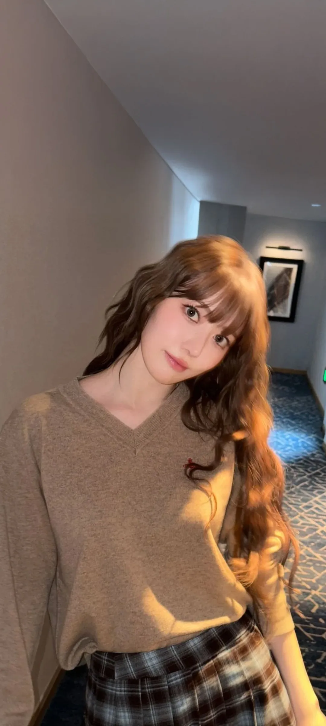 Fond d'écran de verrouillage mobile Sakura Miyawaki 4K HD télécharger — IZ*ONE, LE SSERAFIM