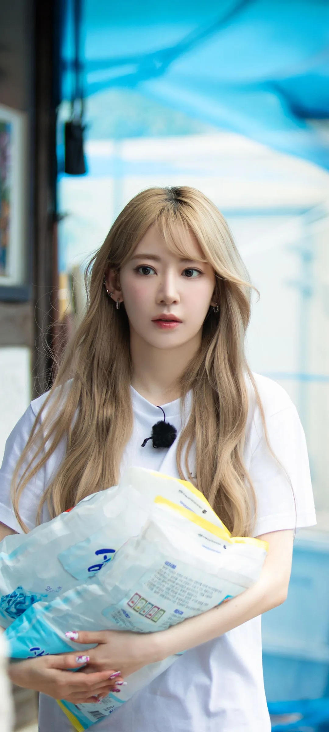 Fond d'écran de verrouillage mobile Sakura Miyawaki 4K HD télécharger — IZ*ONE, LE SSERAFIM