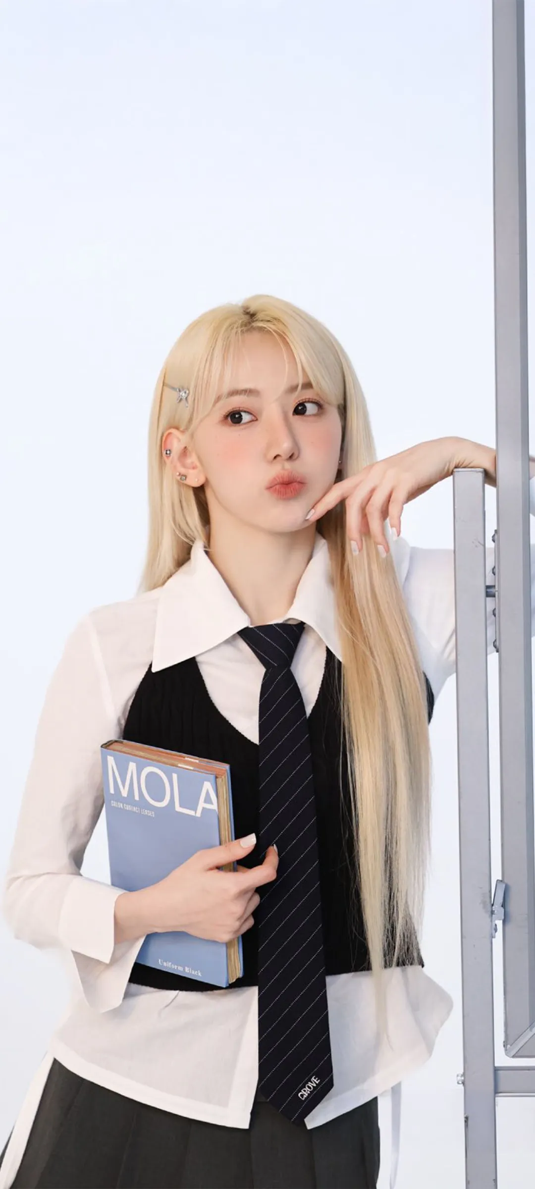 Sakura Miyawaki kilit ekranı telefon duvar kağıdı 4K HD i̇ndir — IZ*ONE, LE SSERAFIM