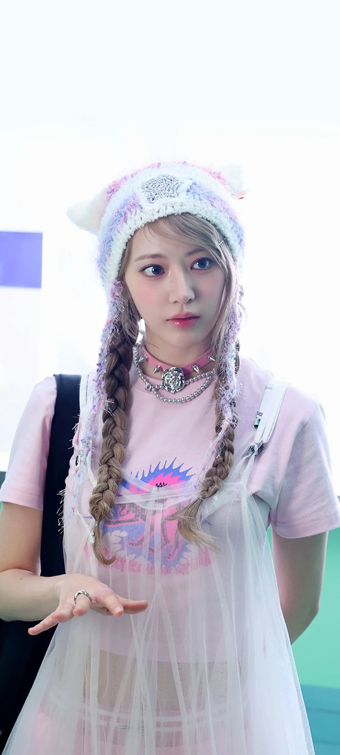 Fond d'écran de verrouillage mobile Sakura Miyawaki 4K HD télécharger — IZ*ONE, LE SSERAFIM