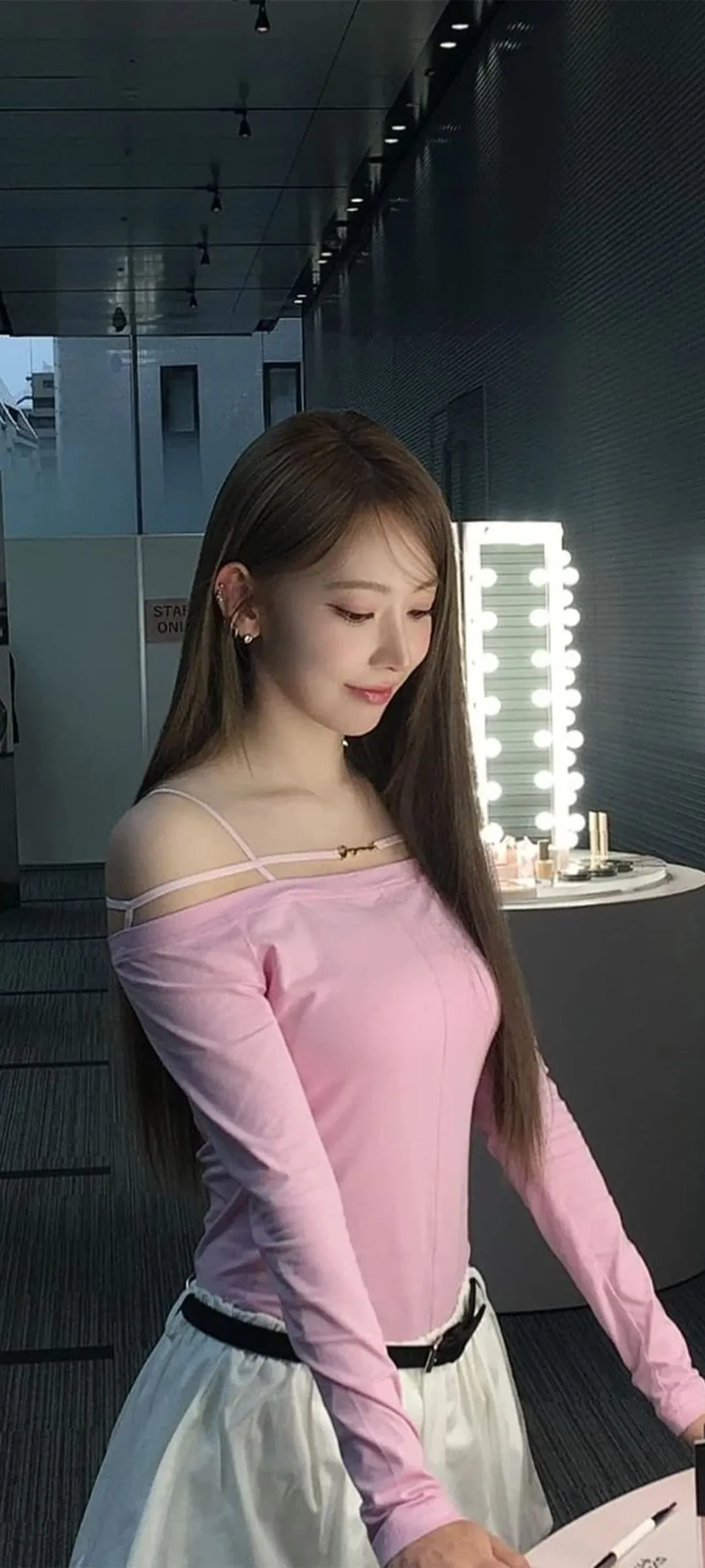 Fond d'écran de verrouillage mobile Sakura Miyawaki 4K HD télécharger — IZ*ONE, LE SSERAFIM