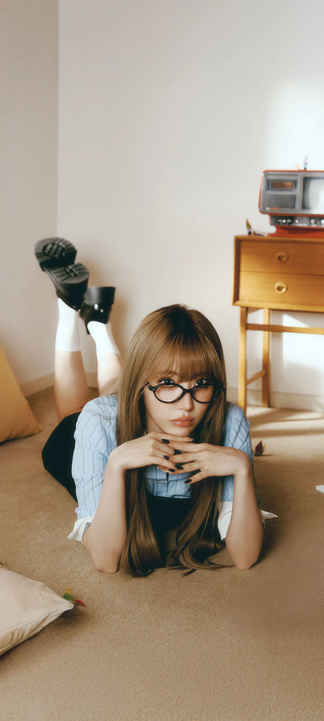 Fond d'écran de verrouillage mobile Sakura Miyawaki 4K HD télécharger — IZ*ONE, LE SSERAFIM