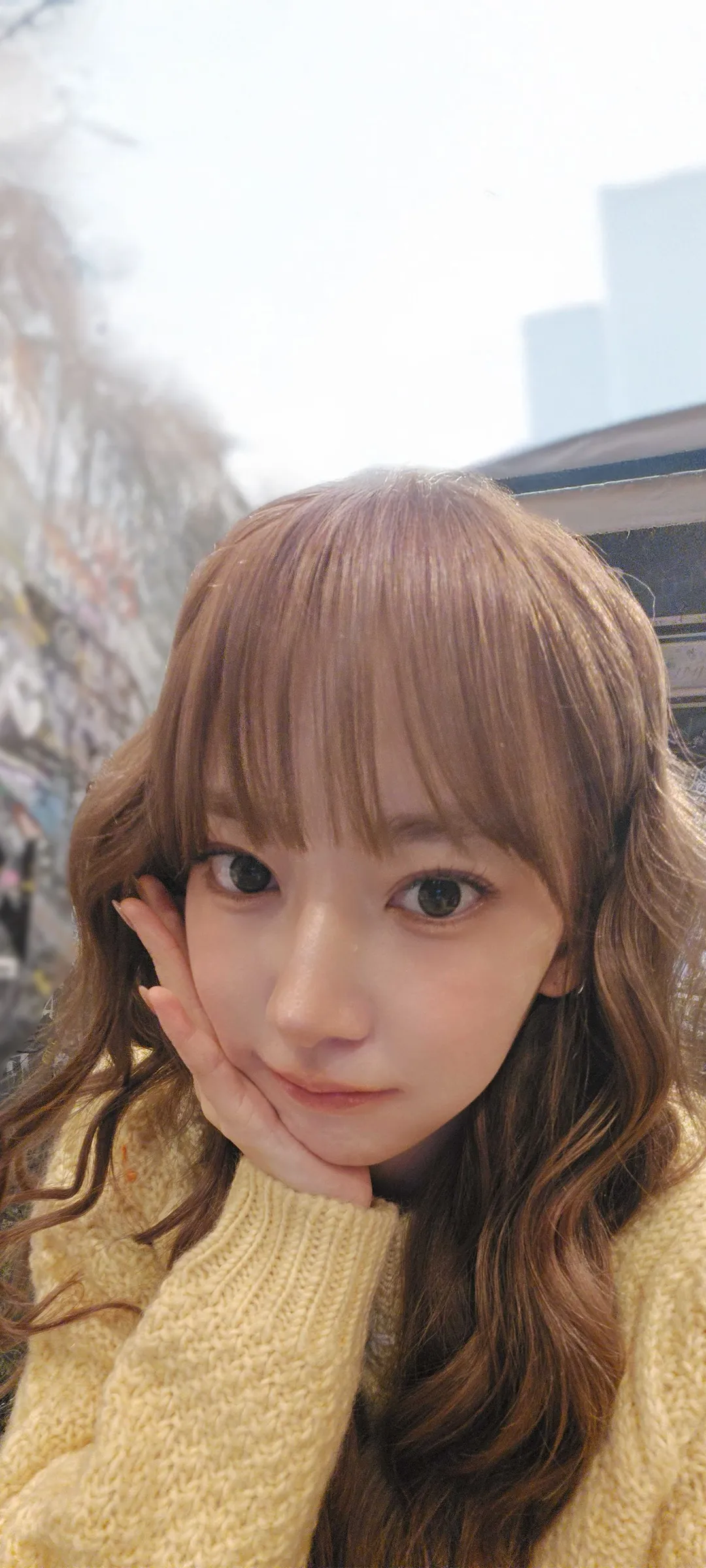 Fond d'écran de verrouillage mobile Sakura Miyawaki 4K HD télécharger — IZ*ONE, LE SSERAFIM
