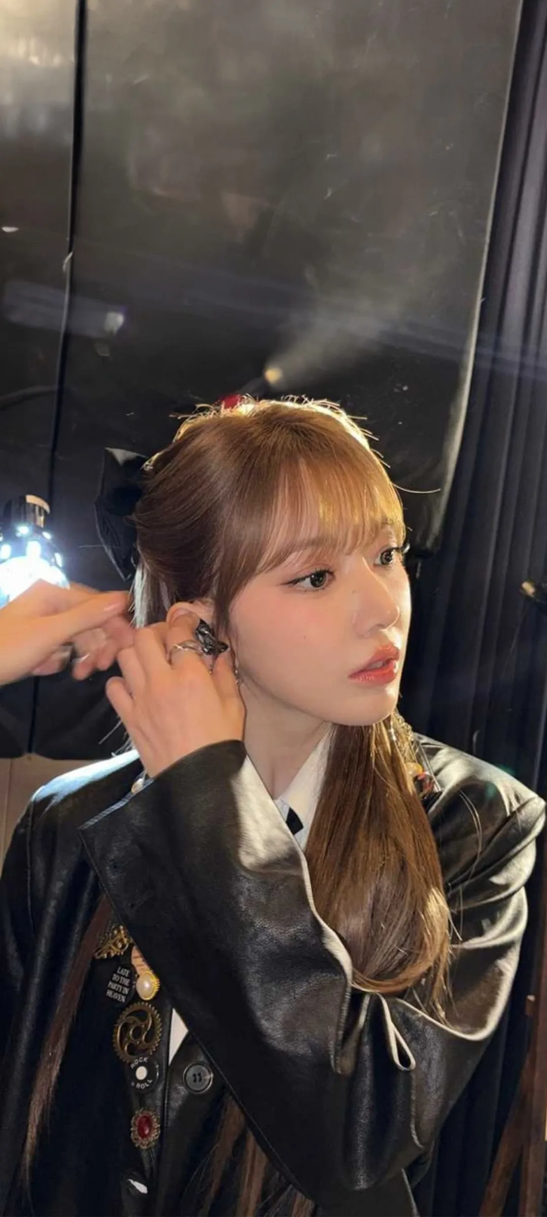 Fond d'écran de verrouillage mobile Sakura Miyawaki 4K HD télécharger — IZ*ONE, LE SSERAFIM