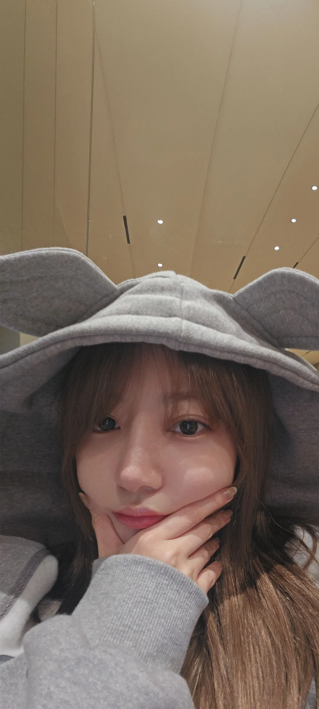Fond d'écran de verrouillage mobile Sakura Miyawaki 4K HD télécharger — IZ*ONE, LE SSERAFIM