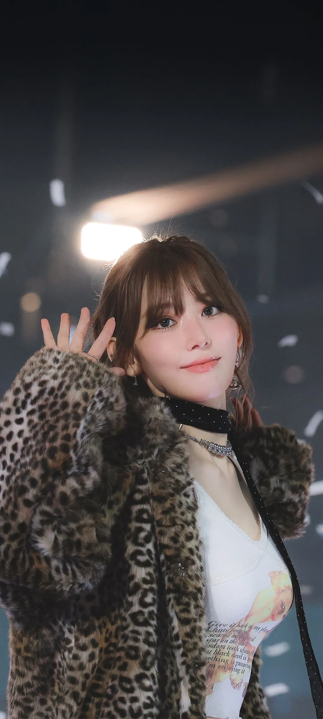 Fond d'écran de verrouillage mobile Sakura Miyawaki 4K HD télécharger — IZ*ONE, LE SSERAFIM