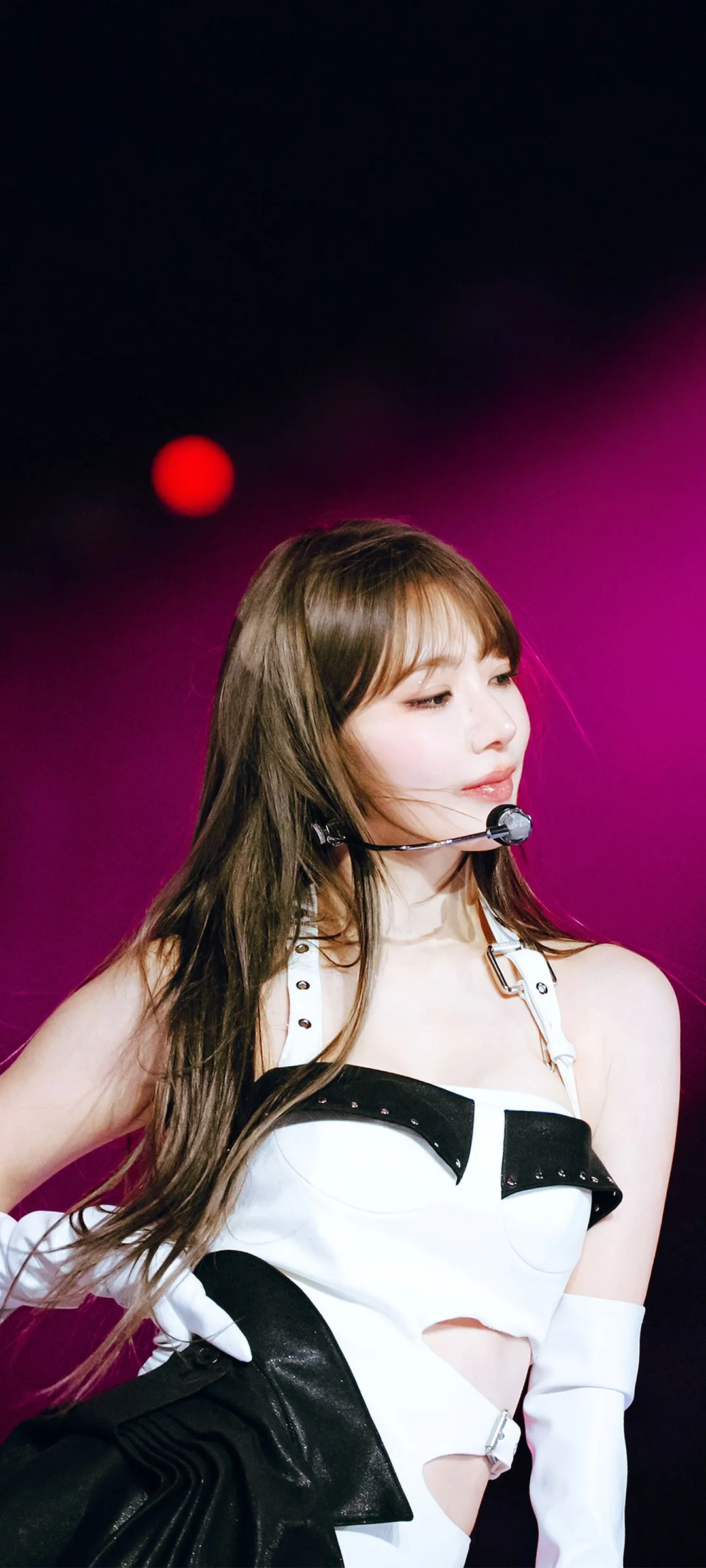 Fond d'écran de verrouillage mobile Sakura Miyawaki 4K HD télécharger — IZ*ONE, LE SSERAFIM