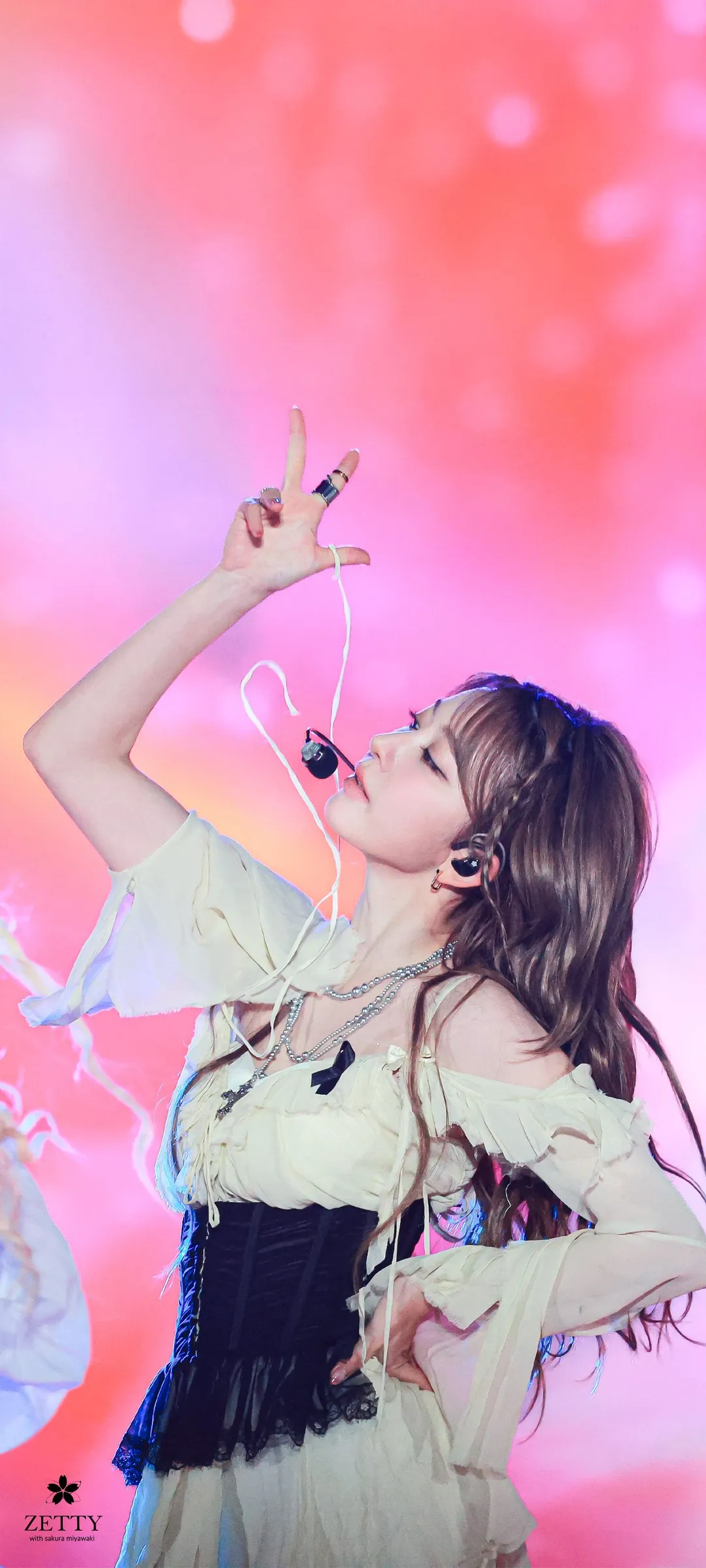 Fond d'écran de verrouillage mobile Sakura Miyawaki 4K HD télécharger — IZ*ONE, LE SSERAFIM