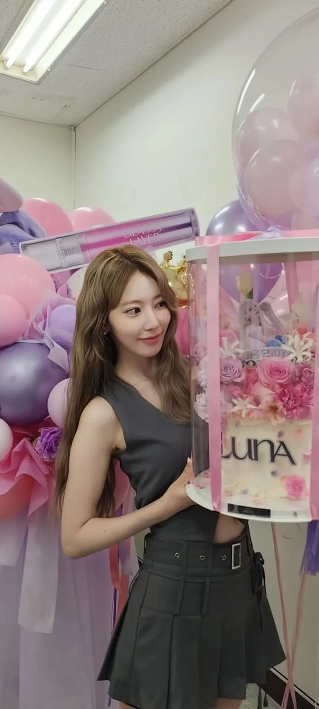 Fond d'écran de verrouillage mobile Sakura Miyawaki 4K HD télécharger — IZ*ONE, LE SSERAFIM