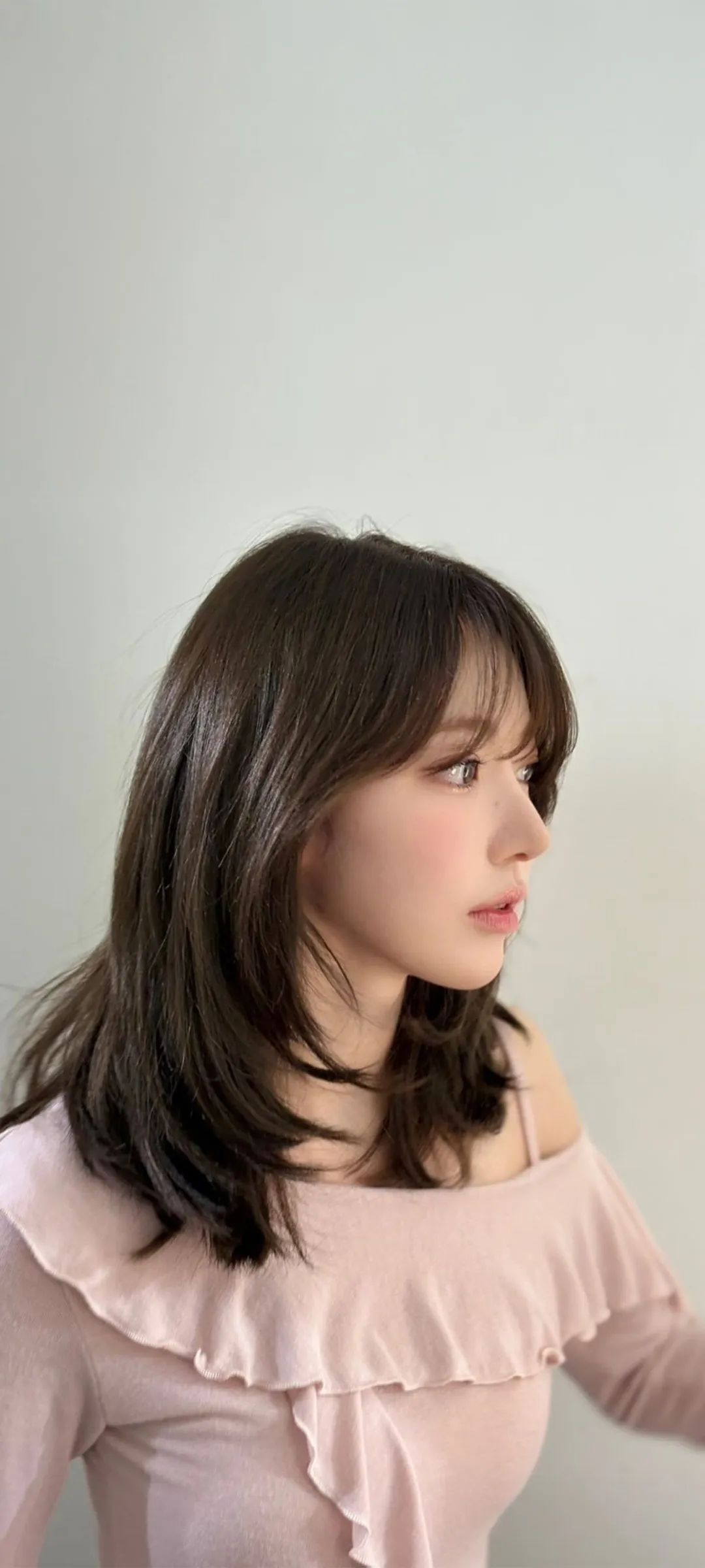 Fond d'écran de verrouillage mobile Sakura Miyawaki 4K HD télécharger — IZ*ONE, LE SSERAFIM