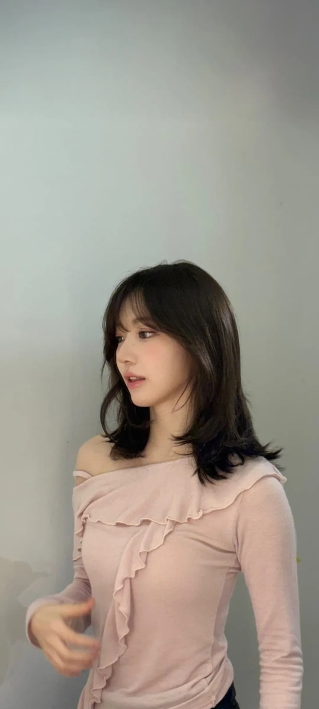 Fond d'écran de verrouillage mobile Sakura Miyawaki 4K HD télécharger — IZ*ONE, LE SSERAFIM