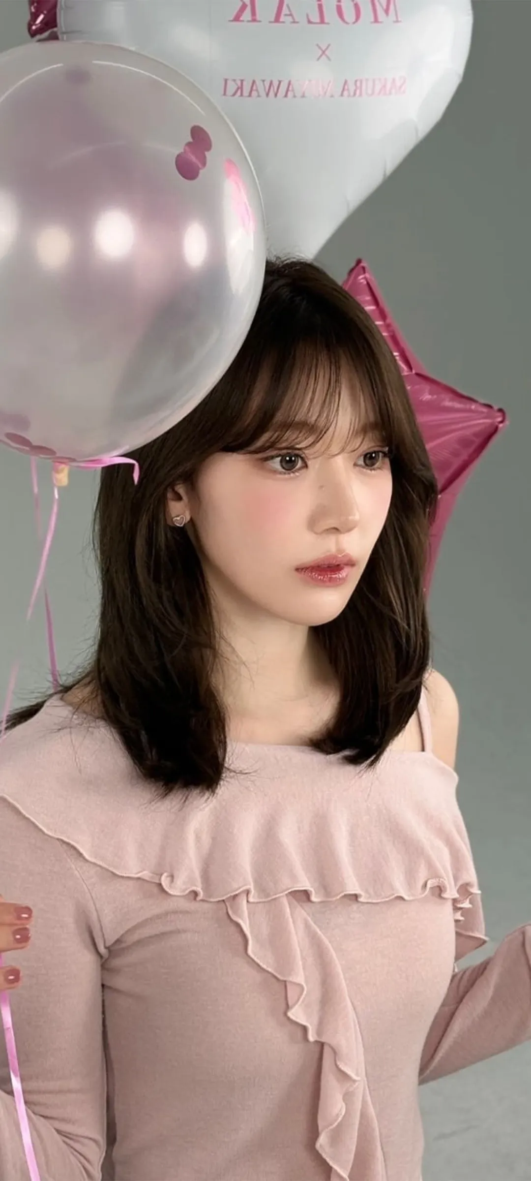 Fond d'écran de verrouillage mobile Sakura Miyawaki 4K HD télécharger — IZ*ONE, LE SSERAFIM