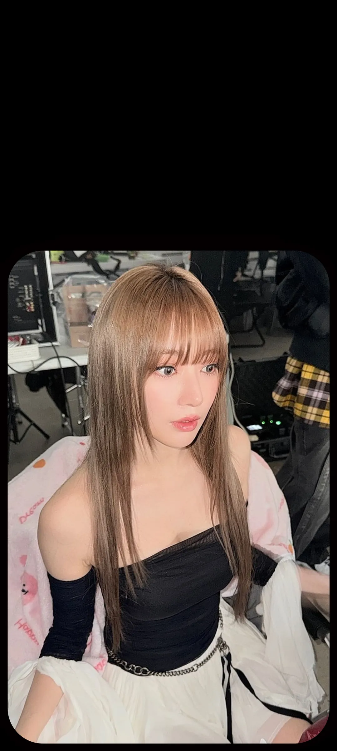 Fond d'écran de verrouillage mobile Sakura Miyawaki 4K HD télécharger — IZ*ONE, LE SSERAFIM