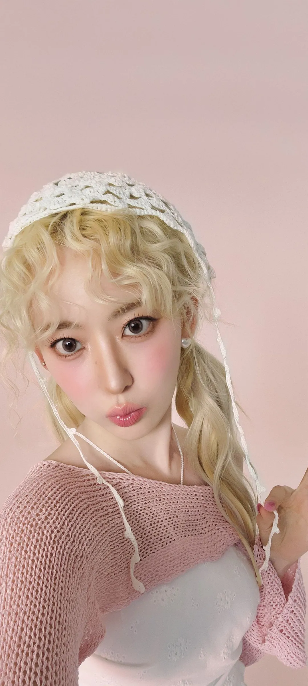Fond d'écran de verrouillage mobile Sakura Miyawaki 4K HD télécharger — IZ*ONE, LE SSERAFIM