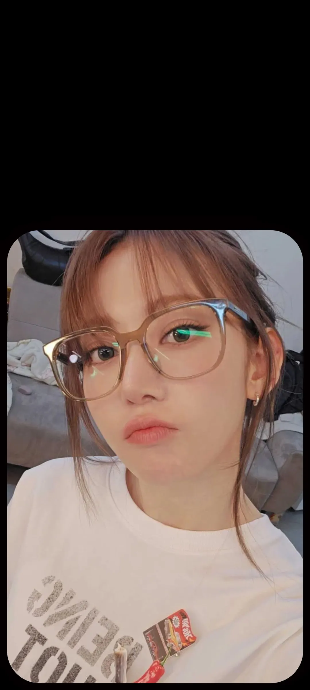 Fond d'écran de verrouillage mobile Sakura Miyawaki 4K HD télécharger — IZ*ONE, LE SSERAFIM
