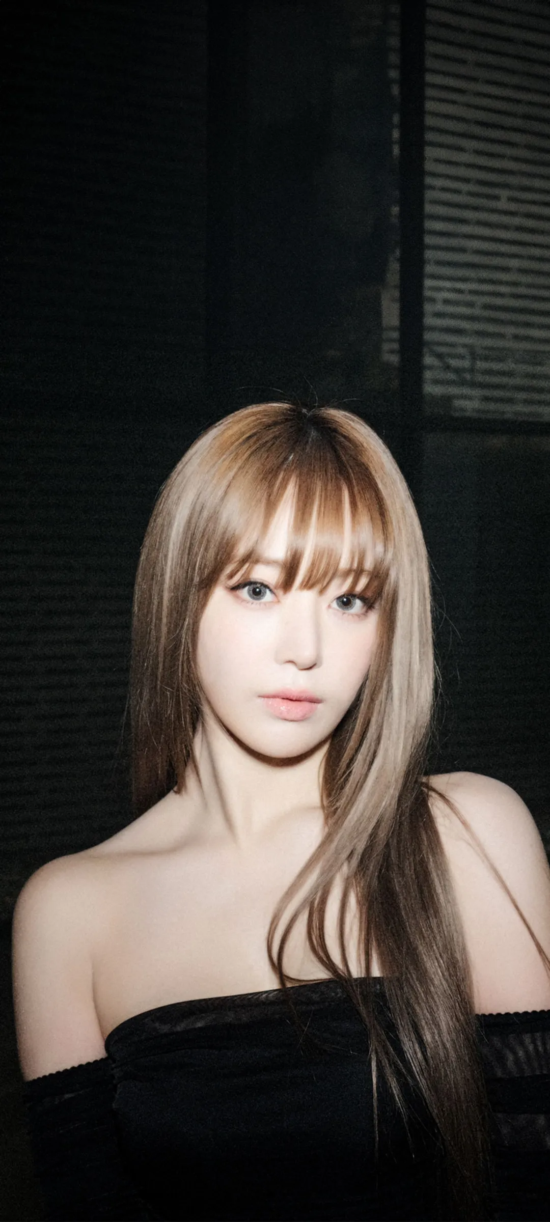 Fond d'écran de verrouillage mobile Sakura Miyawaki 4K HD télécharger — IZ*ONE, LE SSERAFIM