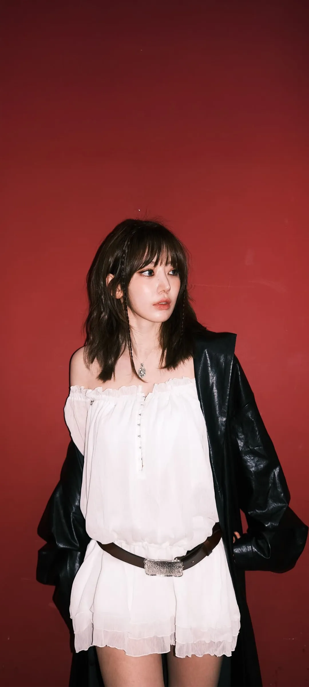 Fond d'écran de verrouillage mobile Sakura Miyawaki 4K HD télécharger — IZ*ONE, LE SSERAFIM
