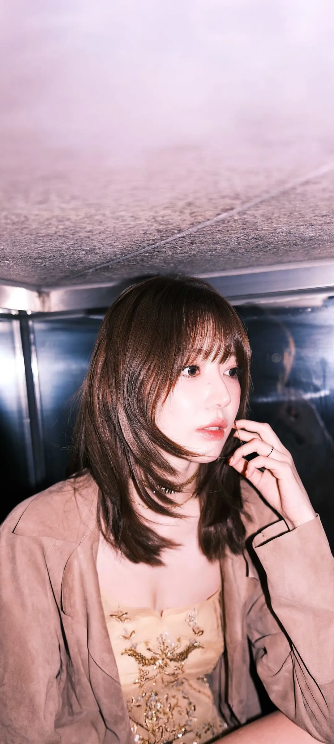 Fond d'écran de verrouillage mobile Sakura Miyawaki 4K HD télécharger — IZ*ONE, LE SSERAFIM
