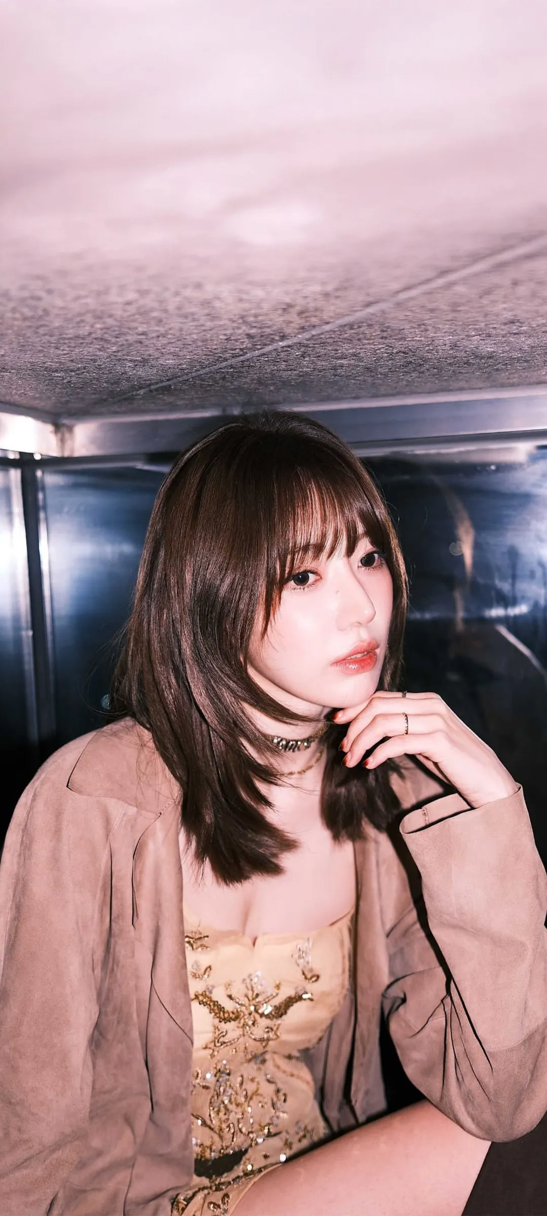 Fond d'écran de verrouillage mobile Sakura Miyawaki 4K HD télécharger — IZ*ONE, LE SSERAFIM
