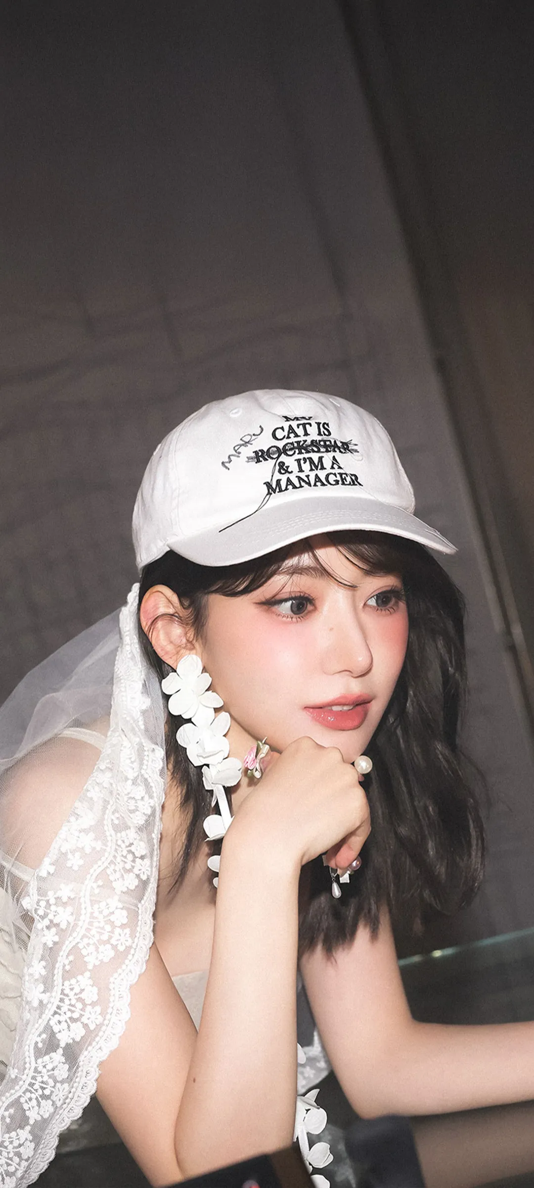 Fond d'écran de verrouillage mobile Sakura Miyawaki 4K HD télécharger — IZ*ONE, LE SSERAFIM