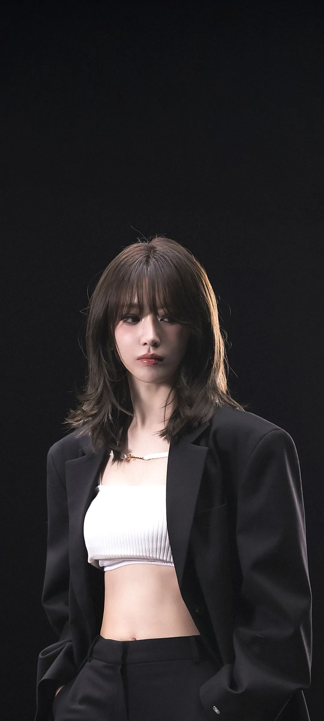 Fond d'écran de verrouillage mobile Sakura Miyawaki 4K HD télécharger — IZ*ONE, LE SSERAFIM