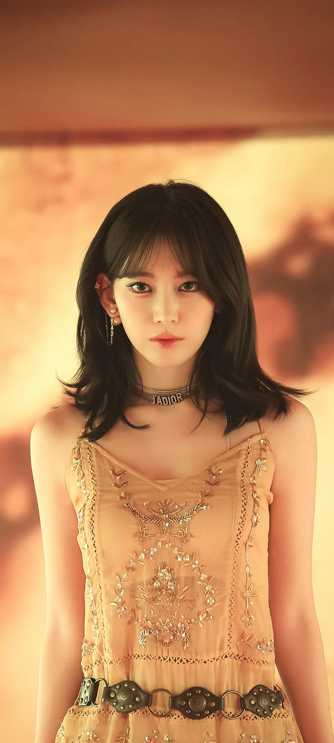 Fond d'écran de verrouillage mobile Sakura Miyawaki 4K HD télécharger — IZ*ONE, LE SSERAFIM