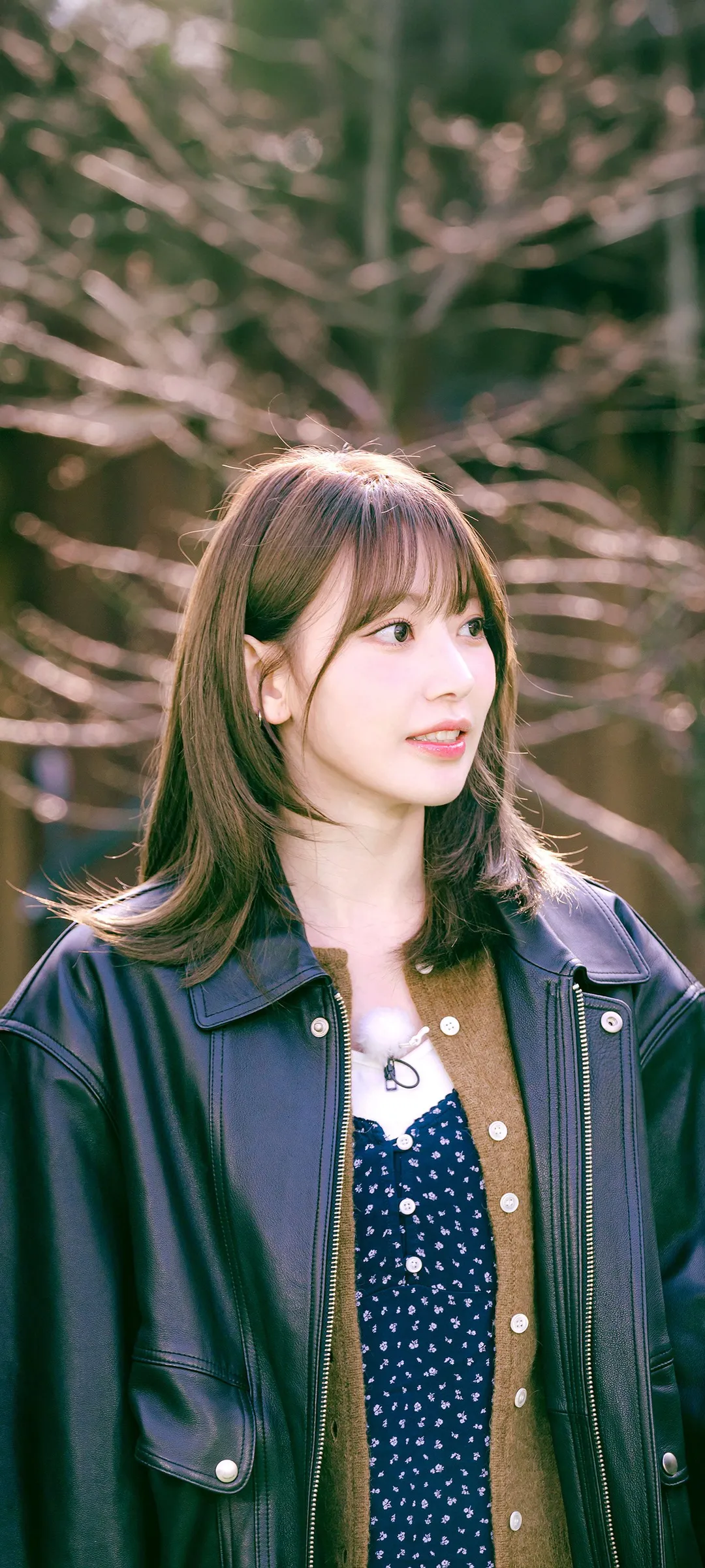 Fond d'écran de verrouillage mobile Sakura Miyawaki 4K HD télécharger — IZ*ONE, LE SSERAFIM
