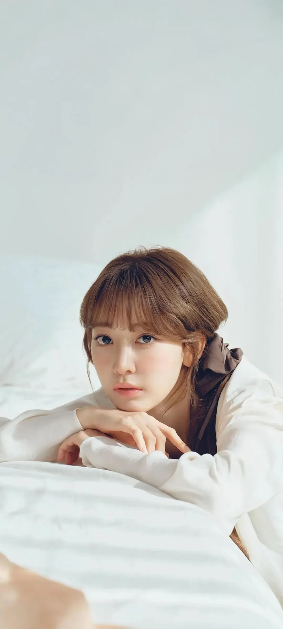 Fond d'écran de verrouillage mobile Sakura Miyawaki 4K HD télécharger — IZ*ONE, LE SSERAFIM
