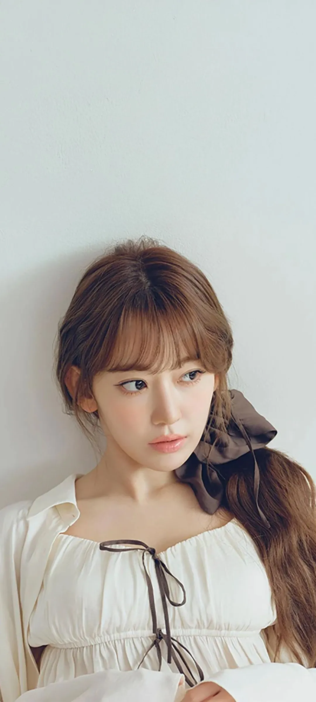 Fond d'écran de verrouillage mobile Sakura Miyawaki 4K HD télécharger — IZ*ONE, LE SSERAFIM