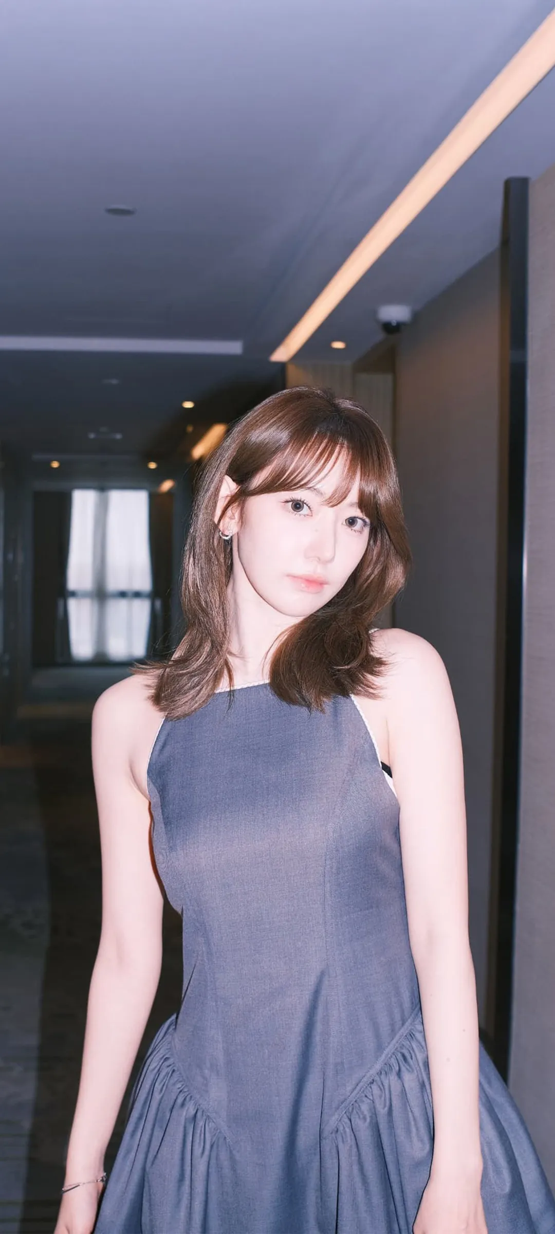 Fond d'écran de verrouillage mobile Sakura Miyawaki 4K HD télécharger — IZ*ONE, LE SSERAFIM