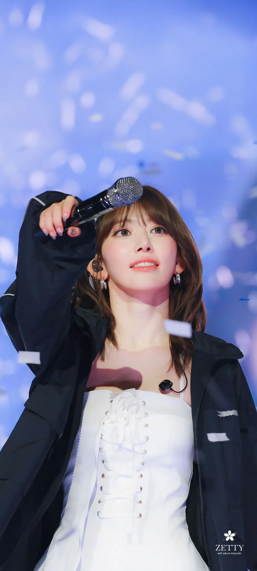 Fond d'écran de verrouillage mobile Sakura Miyawaki 4K HD télécharger — IZ*ONE, LE SSERAFIM