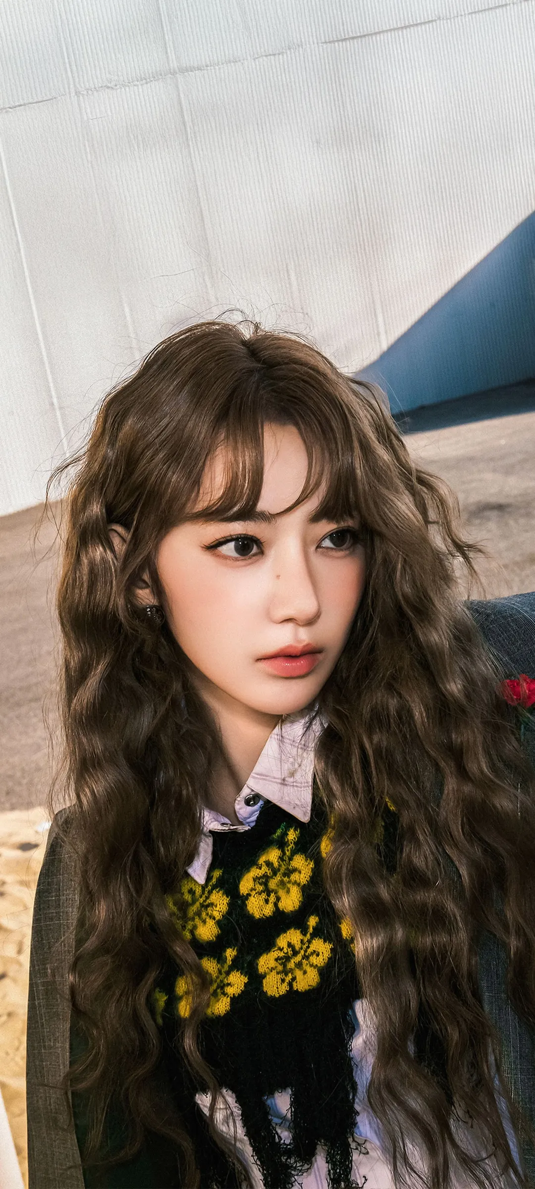 Fond d'écran de verrouillage mobile Sakura Miyawaki 4K HD télécharger — IZ*ONE, LE SSERAFIM
