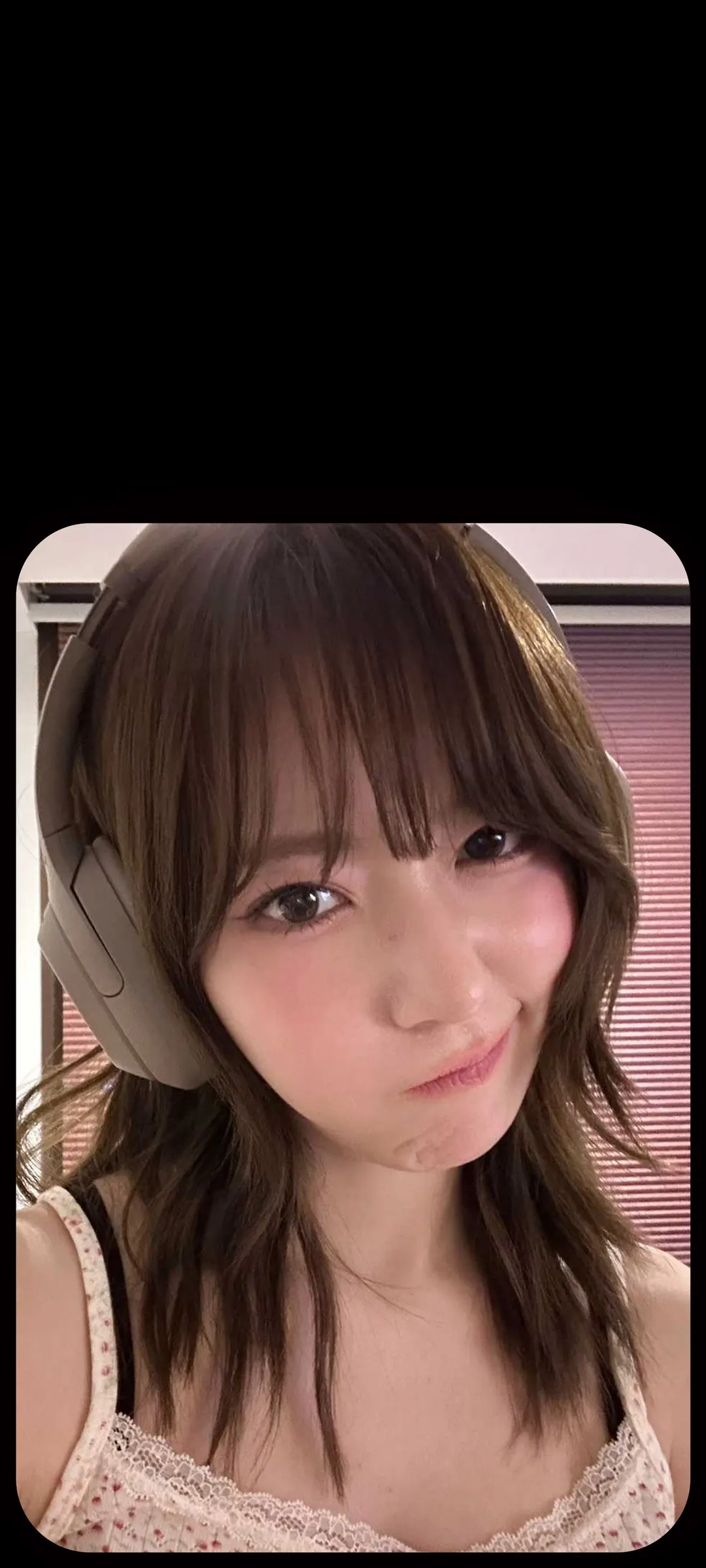 Fond d'écran de verrouillage mobile Sakura Miyawaki 4K HD télécharger — IZ*ONE, LE SSERAFIM