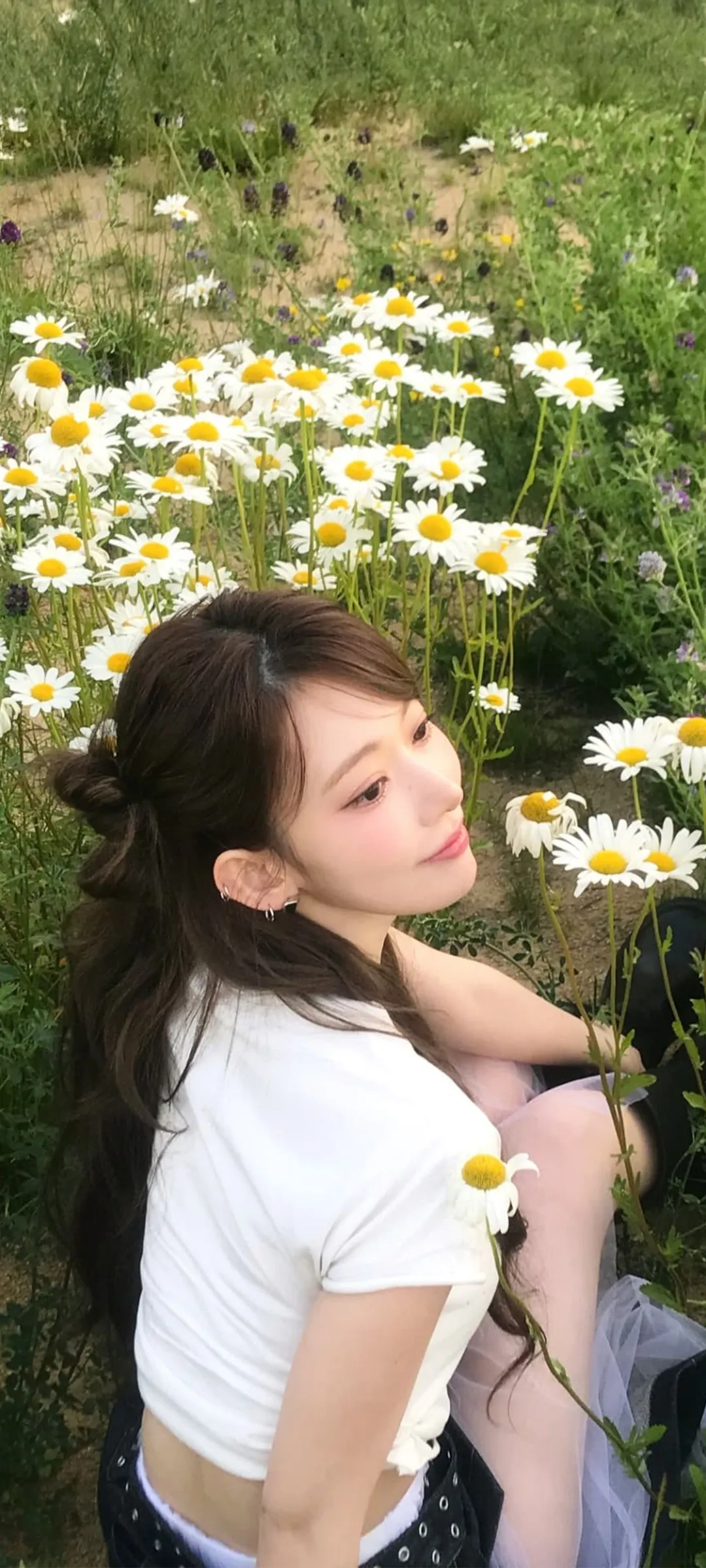 Fond d'écran de verrouillage mobile Sakura Miyawaki 4K HD télécharger — IZ*ONE, LE SSERAFIM