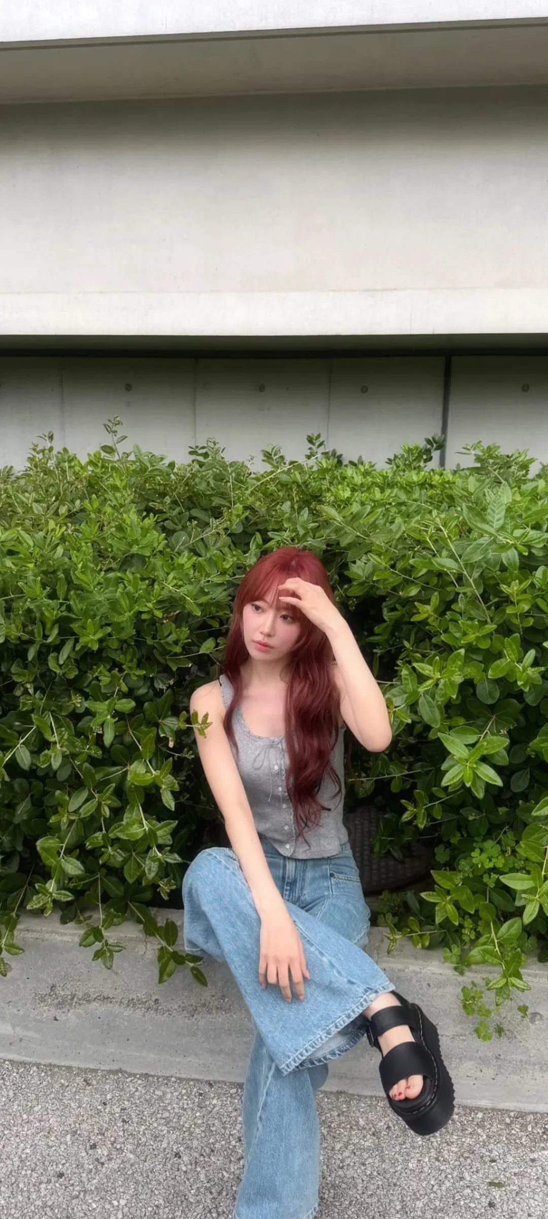 Fond d'écran de verrouillage mobile Sakura Miyawaki 4K HD télécharger — IZ*ONE, LE SSERAFIM